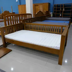 เตียงนอนแบบ ตั่ง นอนกลางวัน ชั้นล่าง หรือห้องรับแขก